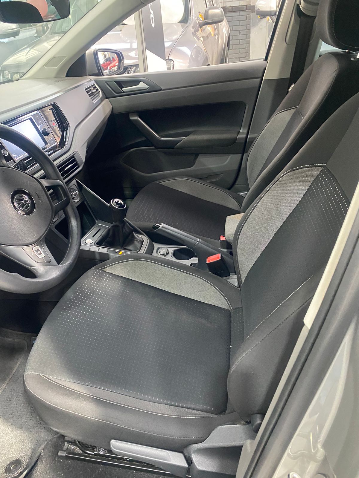 VOLKSWAGEN POLO COMFORTLINE HATCHBACK 2022