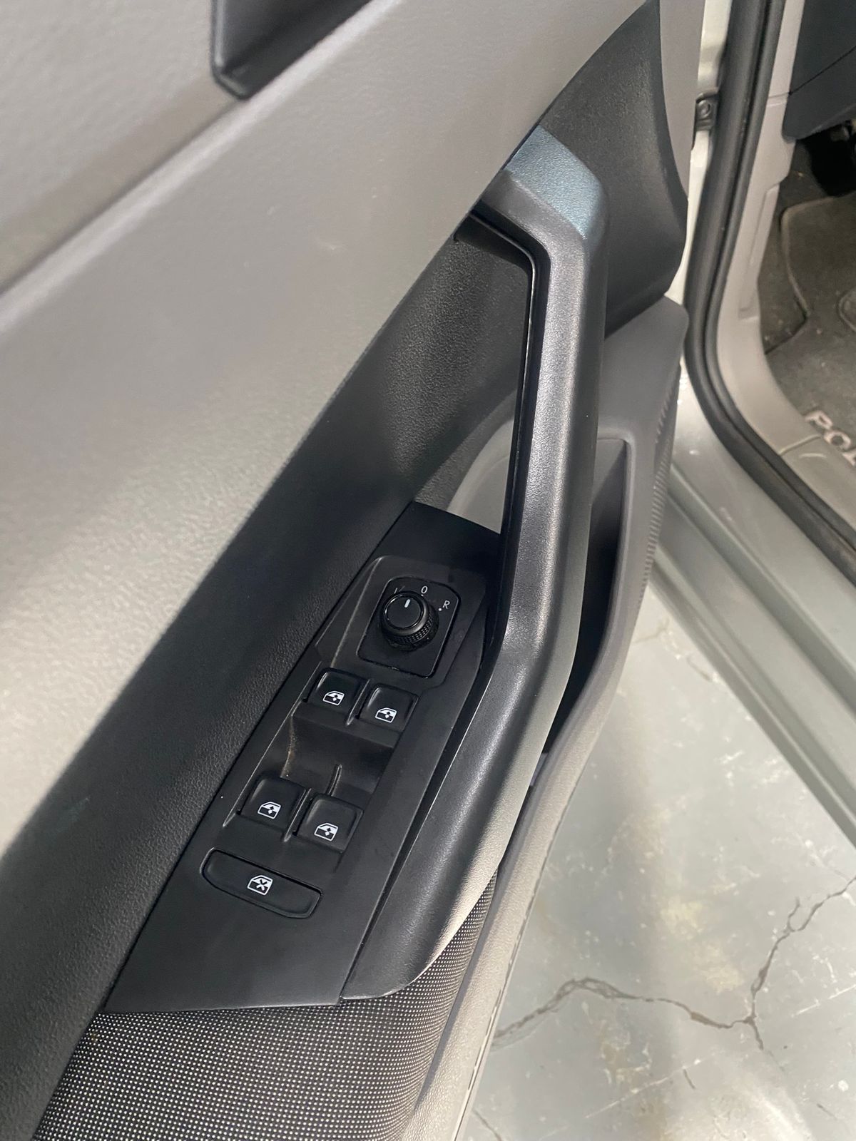 VOLKSWAGEN POLO COMFORTLINE HATCHBACK 2022