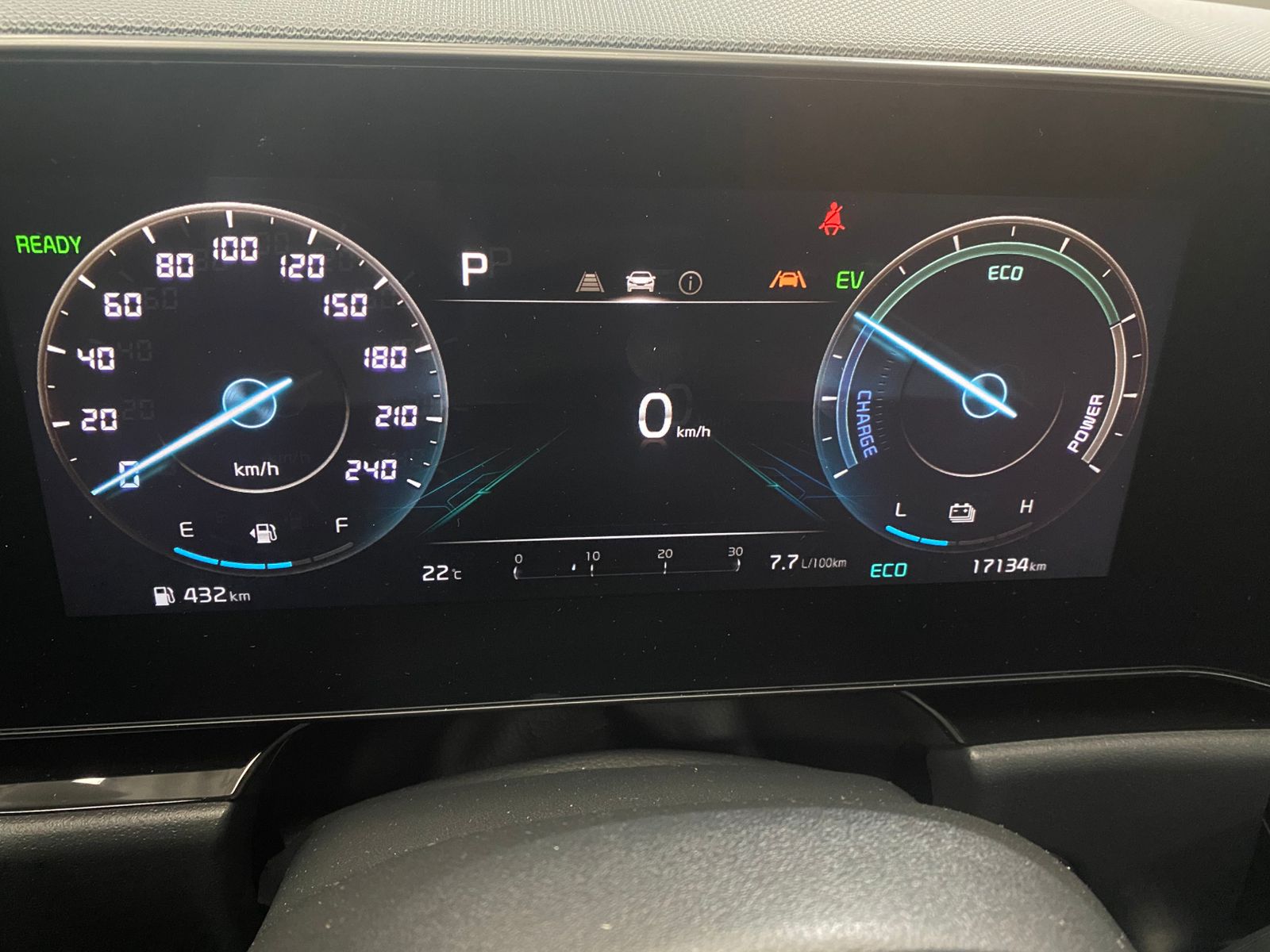 KIA NIRO ZENITH 2025
