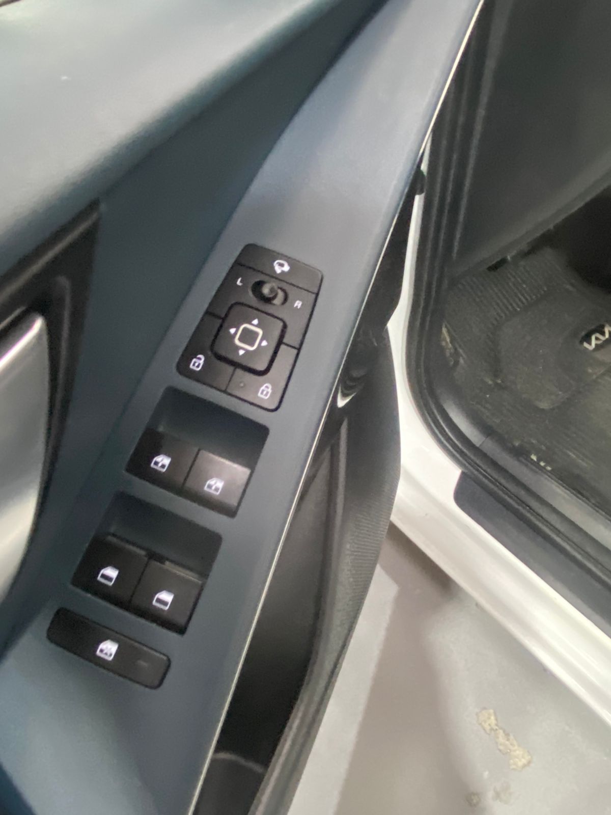 KIA NIRO ZENITH 2025